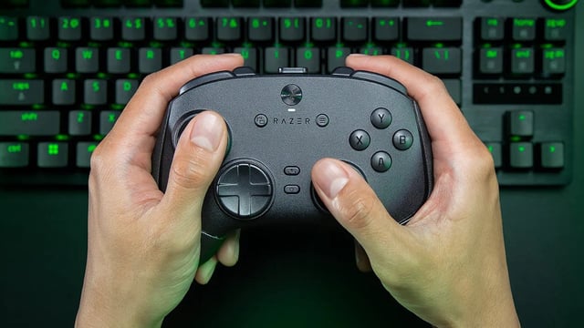 Razer Wolverine V3 Pro 8K PC