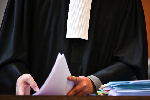 La cour d’appel de Montpellier a ordonné jeudi 14 août 2025 la remise en liberté sous contrôle judiciaire d’une assistante d’école maternelle soupçonnée de viol. Photo d’illustration.