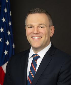 Sworn in as a FERC commissioner in June 2024, Rosner brings nearly two decades of experience in energy technologies, market design, and policy, including senior roles at FERC, the U.S. Department of Energy, and the Bipartisan Policy Center. He holds master’s degrees in economics and public policy from American University and a bachelor’s degree in economics from Tufts University. His term runs through June 30, 2027. Courtesy: FERC