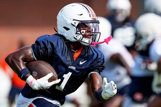 AUBURN, AL - July 30, 2025 - Auburn Wide Receiver Eric Singleton (#1) during practice at the Woltosz Football Performance Center in Auburn, AL.
