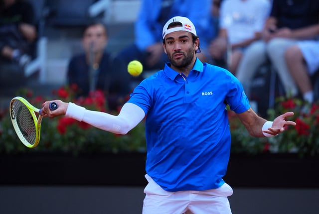 Tennis - Italian Open - Foro Italico, Rome, Italy - May 12, 2025 Italy's Matteo Berrettini in action during his round of 32 match against Norway's Casper Ruud REUTERS/Aleksandra Szmigiel/File Photo