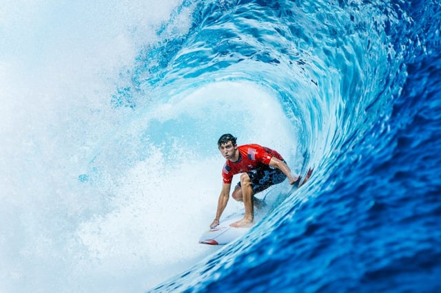 San Clemente’s Griffin Colapinto surfs in the Lexus Tahiti Pro on Aug. 13, 2025 at Teahupo’o, Tahiti, French Polynesia.(Photo by Beatriz Ryder/World Surf League)