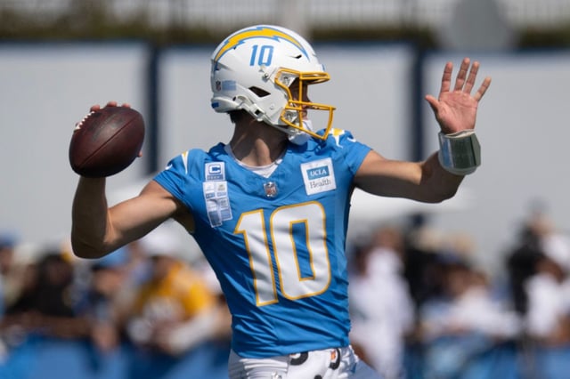 Chargers quarterback Justin Herbert throws during training camp Thursday, July 17, 2025, at The Bolt in El Segundo. (Photo by Drew A. Kelley, Press-Telegram/SCNG)