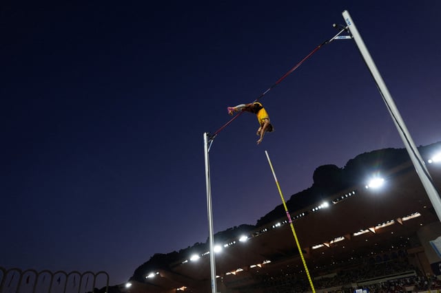Athletics - Diamond League - Monaco - Stade Louis II, Monaco - July 11, 2025 Sweden's Armand Duplantis in action during the Men's Pole Vault final REUTERS/Aleksandra Szmigiel/File Photo