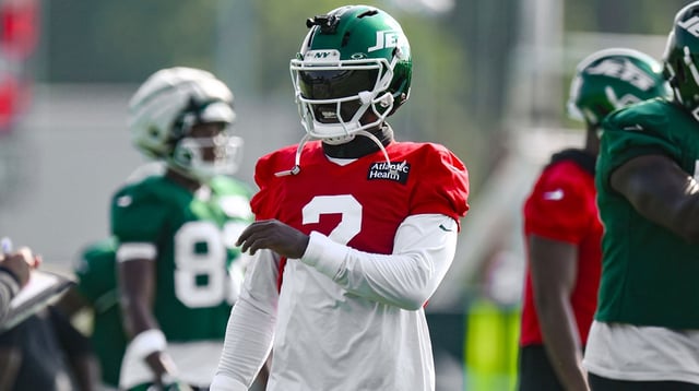 Jul 25, 2025; Florham Park, NJ, USA; New York Jets quarterback Tyrod Taylor (2) warms up during training camp at Atlantic Health Jets Training Center. Mandatory Credit: John Jones-Imagn Images