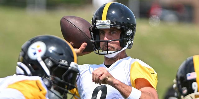 Jul 25, 2025; Pittsburgh, PA, USA; Pittsburgh Steelers quarterback Aaron Rodgers (8) participates in drills during training camp at Saint Vincent College. Mandatory Credit: Barry Reeger-Imagn Images