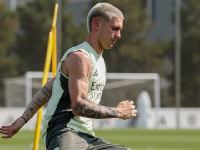 Franco Mastantuono hizo su primer entrenamiento con 18 años y en el Real Madrid. Foto Prensa Real Madrid