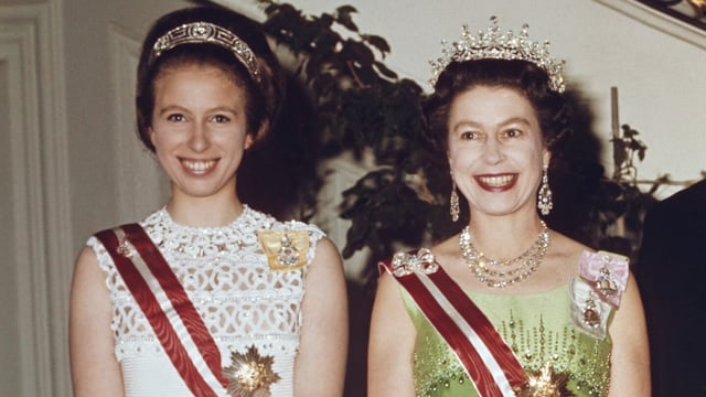 La princesa Ana y la reina Isabel II