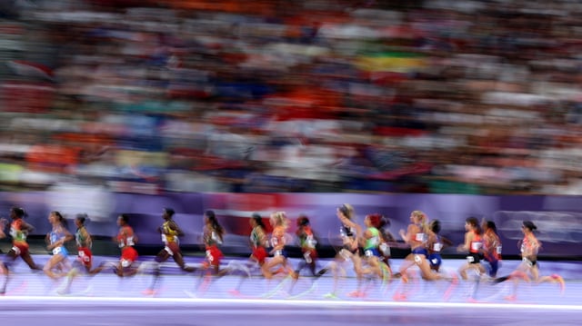 Paris 2024 Olympics - Athletics - Women's 10,000m Final - Stade de France, Saint-Denis, France - August 09, 2024. General view during the race. REUTERS/Phil Noble/File Photo