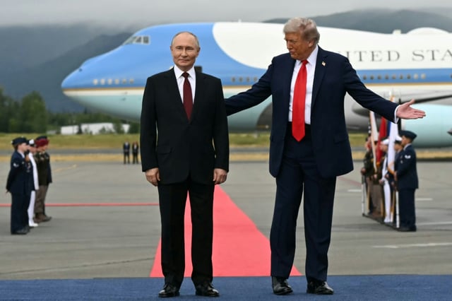 Donald Trump et Vladimir Poutine en Alaska, le 15 août 2025