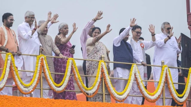 Delhi chief minister Rekha Gupta with Union ministers Nirmala Sitharaman, Ashwini Vaishnaw, Kiren Rijiju, Pralhad Joshi, and Gajendra Singh Shekhawat during the 79th Independence Day celebrations at Red Fort in New Delhi on Friday. (RAJ K RAJ /HT PHOTO)