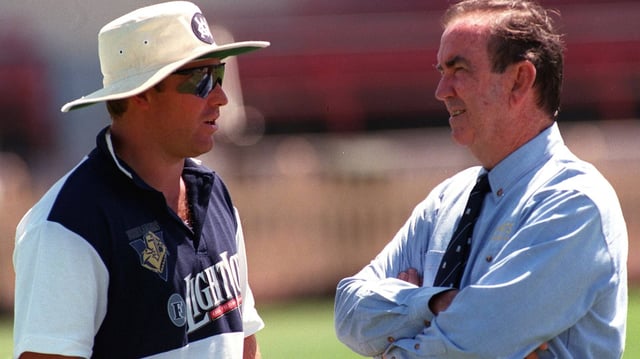 Former Australia captain and coach Bob Simpson (R) in a file photo. | Image: AP