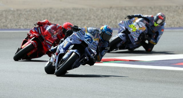 MotoGP - Austrian Grand Prix - Red Bull Ring, Spielberg, Austria - August 16, 2025 BK8 Gresini Racing MotoGP's Alex Marquez, Ducati Lenovo Team's Marc Marquez and BK8 Gresini Racing MotoGP's Fermin Aldeguer during qualifying REUTERS/Gintare Karpaviciute
