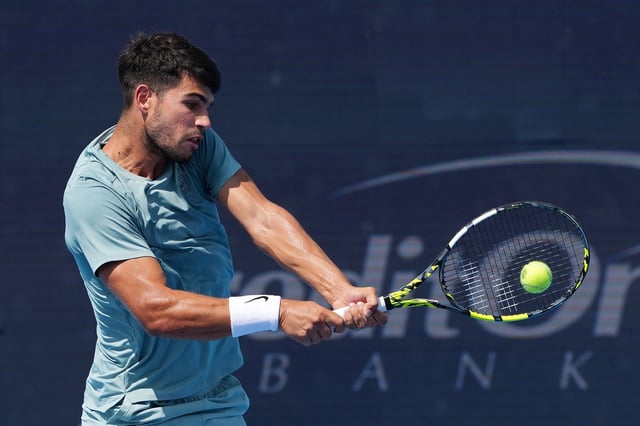 Carlos Alcaraz persigue su primer Masters 1000 de Cincinnati; este sábado se mide con Alexander Zverev