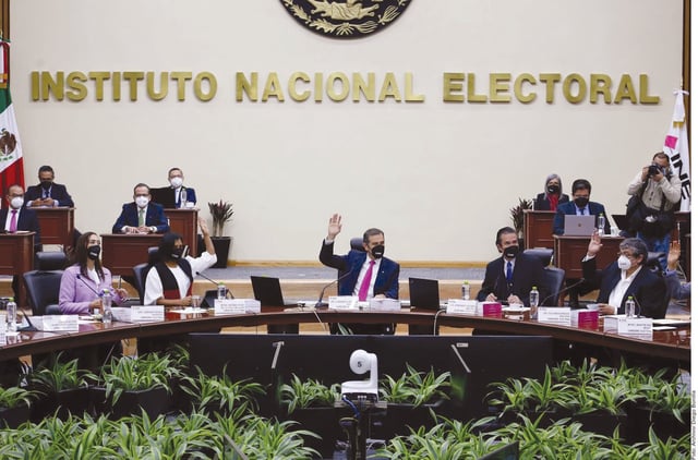 La propuesta de reforma electoral plantea sustituir el INE con el Instituto Nacional de Elecciones y Consultas.