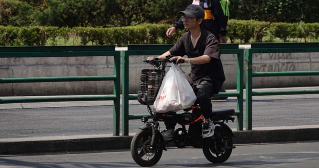 Las bicicletas y patines eléctricos serán reguladas en las reformas propuestas a la Ley de Movilidad y al Reglamento de Tránsito. Foto:  Graciela López Herrera, Cuartoscuro