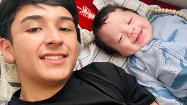 Benjamin Marcelo Guerrero-Cruz with one of his brothers. 