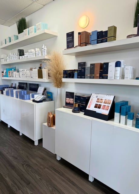  Urban Retreat Derma Spa, co-owned by Michelle and Dave Gibeault, is Winnipeg’s largest skincare boutique, offering personalized, results-driven treatments and advanced technology for all skin types, making it a go-to spot for fall recovery and renewal.