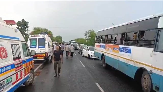 As per PTI news agency, the accident resulted in a traffic jam on the highway. 