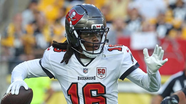Aug 16, 2025; Pittsburgh, Pennsylvania, USA; Tampa Bay Buccaneers quarterback Teddy Bridgewater (16) passes the ball against the Pittsburgh Steelers during the first quarter at Acrisure Stadium. Mandatory Credit: Charles LeClaire-Imagn Images