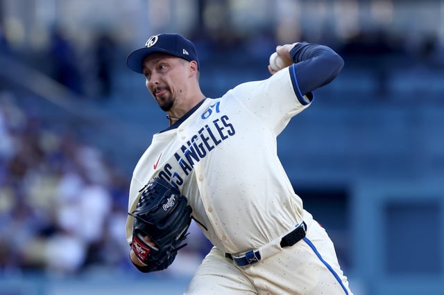 LOS ANGELES, CALIFORNIA - AUGUST 16: Blake Snell #7 of the Los Angeles Dodgers throws a pitch during the first inning against the San Diego Padres at Dodger Stadium on August 16, 2025 in Los Angeles, California. (Photo by Katelyn Mulcahy/Getty Images)