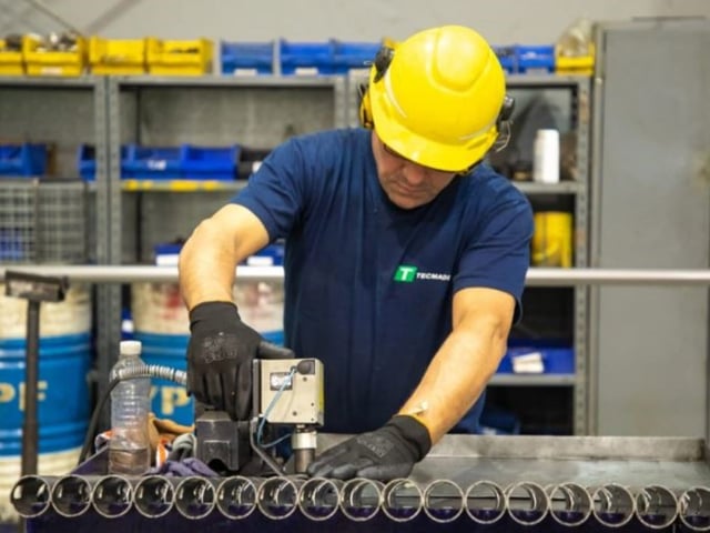 Pyme fabrica industria