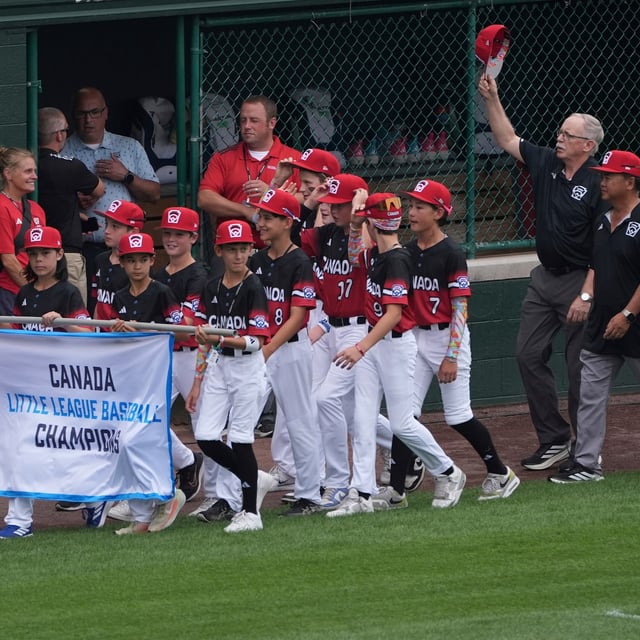 Canada 's baseball team participates in the opening ceremony at the Little League World Series, Wednesday, Aug. 13, 2025, in South Williamsport, Pa. (AP Photo/Caleb Craig)