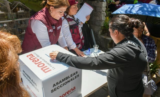Instala Fabiola Alanís comité seccional de Morena en Morelia