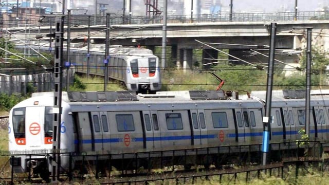 DMRC said the disruptions occur when metallic-coated manjha becomes entangled with the metro’s overhead wires. (HT Archive)