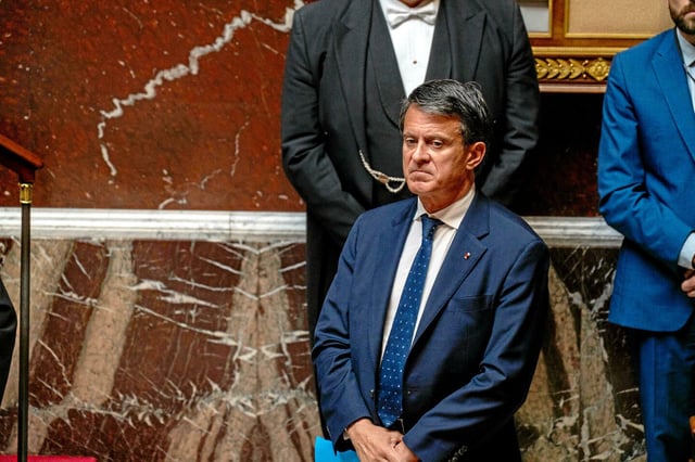 Manuel Valls se rendra en Nouvelle-Calédonie mardi. Le ministre des Outre-Mer souhaite conserver l'accord de Bougival, rejetté par le FLKS mercredi 13 août. 
