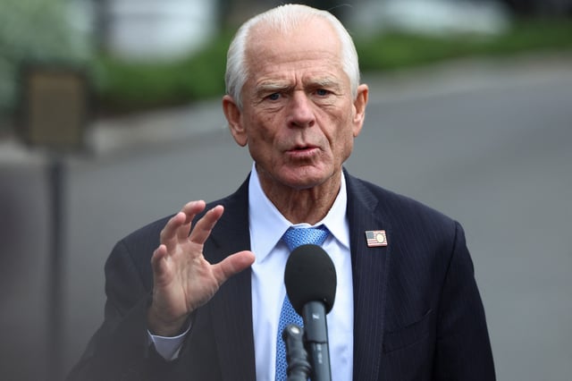 Peter Navarro, Senior Counselor for Trade and Manufacturing for U.S. President Donald Trump, speaks to the media outside the White House in Washington, D.C., U.S., April 30, 2025.  REUTERS/Evelyn Hockstein/ File Photo