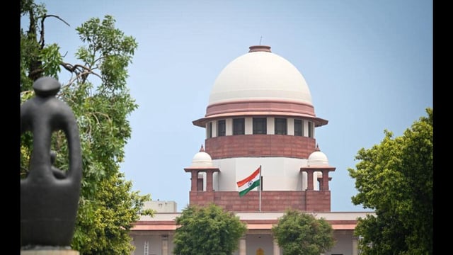 The Supreme Court allowed the withdrawal of the plea and granted Sanjay Singh liberty to move the high court. (HT PHOTO)