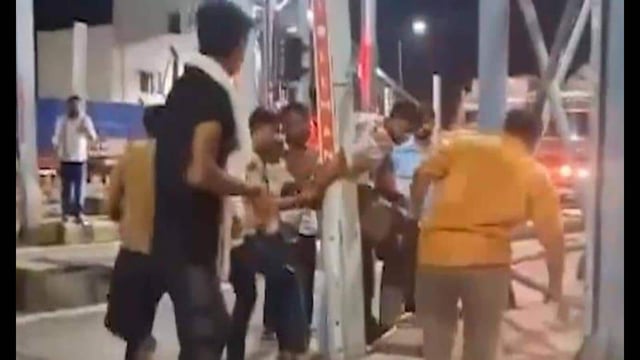 A video of the assault, showing 8–10 men surrounding Kapil Singh and beating him, went viral. (Sourced)