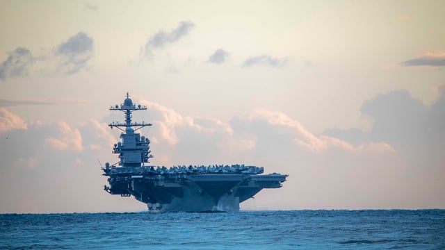 Die USS „Gerald R. Ford“ (hier auf einem Foto aus dem Januar 2024 in der Straße von Gibraltar) operiert nun in der Nordsee