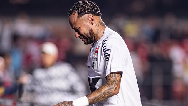 Auf die Schmach folgte ein Meer aus Tränen. Ganz bitterer Abend für Neymar (33)! Der Br...