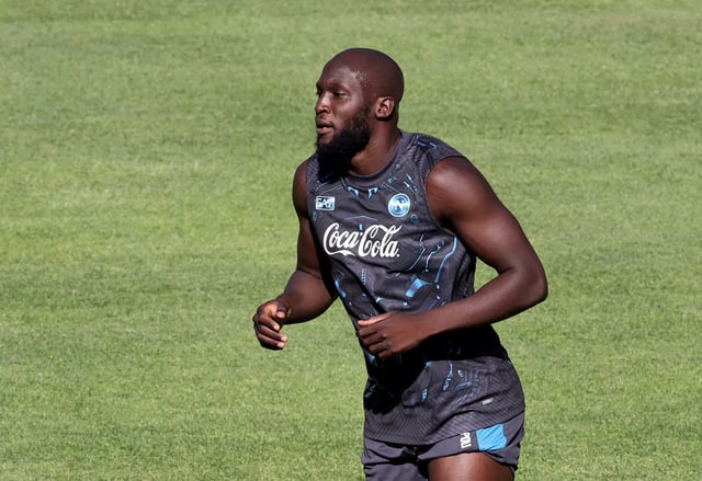 Soccer Football - Napoli Training - Stadio di Carciato, Dimaro, Italy - July 17, 2025 Napoli's Romelu Lukaku during training REUTERS/Ciro De Luca/File Photo