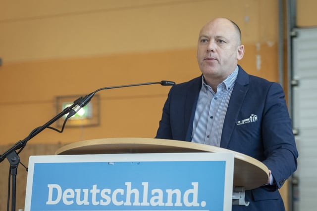 Zum Landesparteitag trifft sich am Sonntag (04.07.2021) die AfD-Saar im Sportzentrum in Homburg Erbach. Grovüen Diskussionsberdarf gibt es unter anderem um den Zustand der AfD Stadtratsfraktion Saarbrvºcken. Im Bild: Joachim Paul als Vertreter der Bundespartei. Der AfD-Landtagsabgeordnete Joachim Paul scheitert mit seinem Eilantrag gegen seinen Wahlausschluß vor Gericht. Foto: picture alliance / BeckerBredel | BeckerBredel