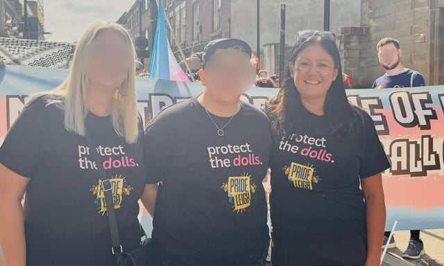 Lisa Nandy wearing the &#39;Protect the Dolls&#39; shirt. (Facebook)