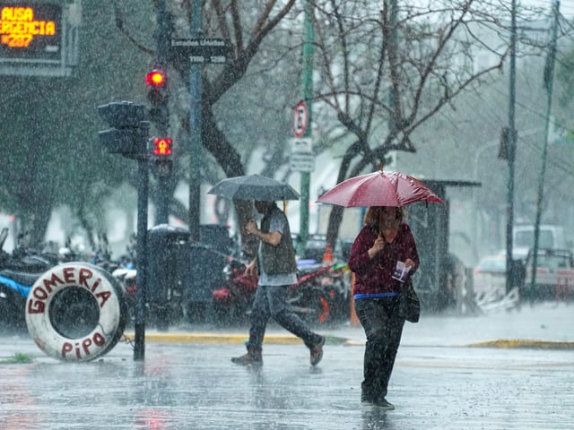 Dia de lluvia en la ciudad Buenos Aires. 23.10.2024 Foto Maxi Failla - FTP CLARIN _MAX5463.jpg Z