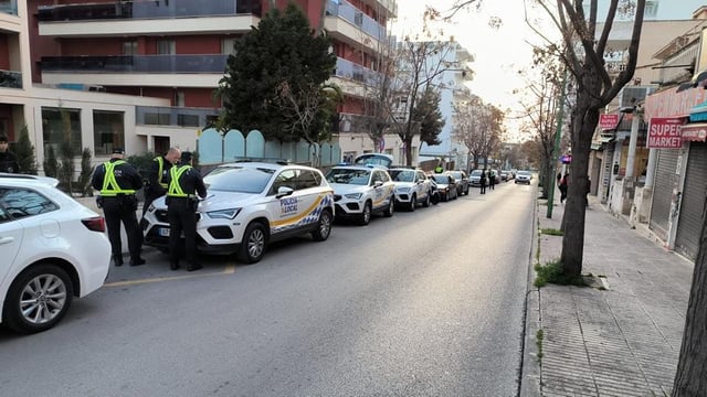 La Policía Local de Llucmajor ha detenido al hombre por violencia de género y resistencia a agentes de la autoridad.