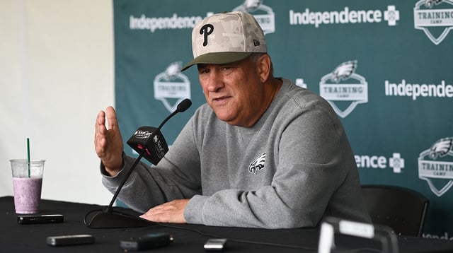 Eagles defensive coordinator Vic Fangio addresses media during training camp at NovaCare Complex