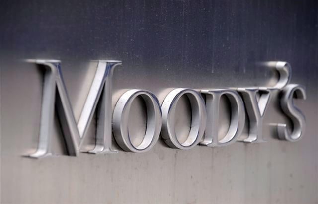 EE.UU. sigue estando en el extremo alto de la escala de 21 calificaciones de Moody’s, puesto que baja un nivel desde “Aaa”, que es la nota más alta