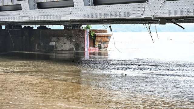 The State Disaster Response Force (SDRF), National Cadet Corps (NCC), and volunteers have also been ordered to remain on alert.