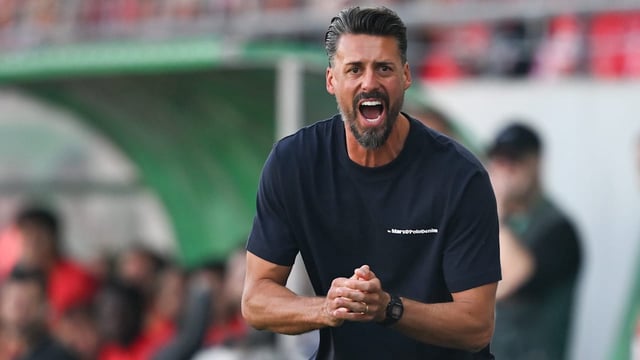 So lief der erste Auftritt von Sandro Wagner als FCA-Coach! Das XL-BILD-Protokoll zum Nachlesen!