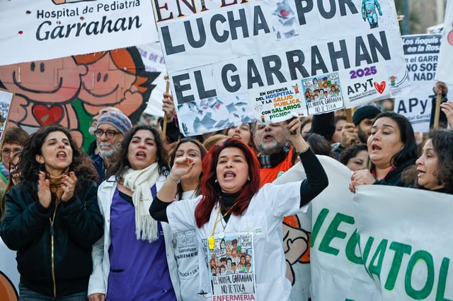 Médicos, Residentes, Enfermeros y personal de salud del Hospital Garrahan
