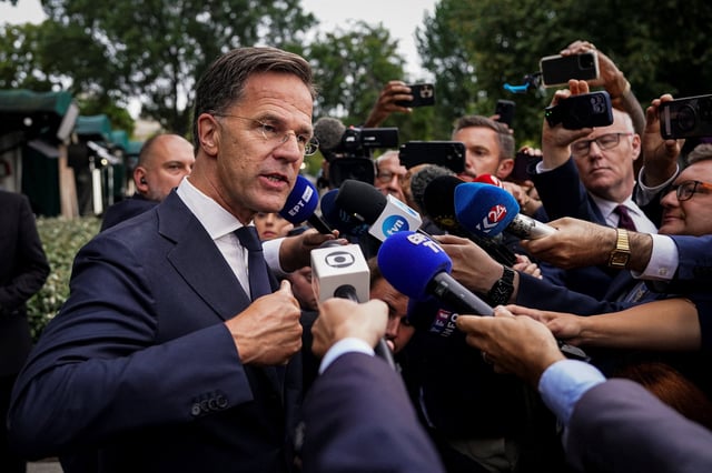 NATO Secretary General Mark Rutte speaks with journalists following a television interview at the White House on the day of U.S. President Donald Trump's meeting with Ukrainian President Volodymyr Zelenskiy and European leaders amid negotiations to end the Russian war in Ukraine, in Washington, D.C., U.S., August 18, 2025. REUTERS/Al Drago