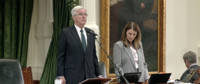 Texas Lt. Gov. Dan Patrick admonishes those in the Senate Gallery who did not stand for the invocation and threatens to have them removed. (Screencap)