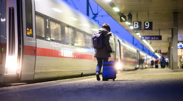 Ein Zug am Bahnhof Hannover (Symbolbild).