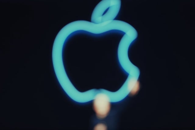Xcode 26 to integrate Anthropic Claude Sonnet 4.0