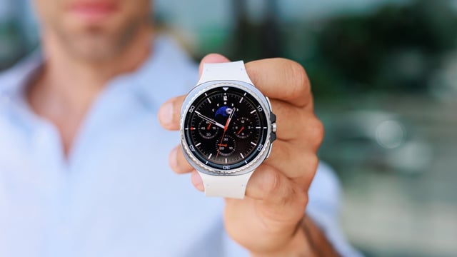 My smartwatch pick of the week: Galaxy Watch 8 Classic gets its first price cut at Walmart